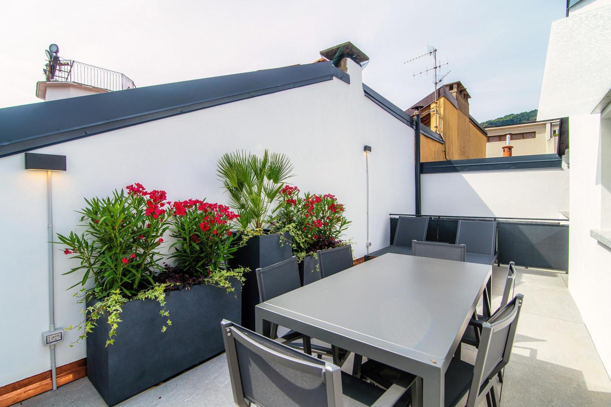 Dome'S Magic - The House Of Travelers Apartment Como Exterior photo